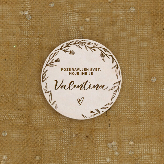 Oznanitvena kartica z imenom otroka -rože